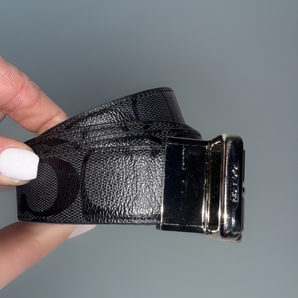 Coach Classic Signature Black Leather Belt Silver Engraved Logo Buckle 44-48"